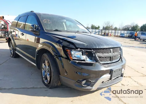 2015 Dodge Journey Crossroad z USA, uszkodzony, nr VIN 3C4PDCGG8FT632568